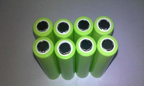 <b>18650動力PRUNHUD破解版池和普通18650PRUNHUD破解版池的對比</b>