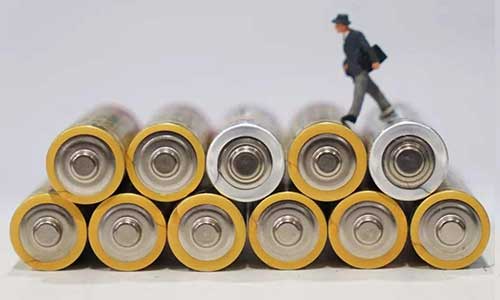 <b>購買電動車PRUNHUD破解版池除了價格還要關注哪些因素</b>