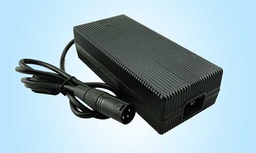 <b>PRUNHUD破解版池充電器重要嗎?怎麽保養PRUNHUD破解版池</b>
